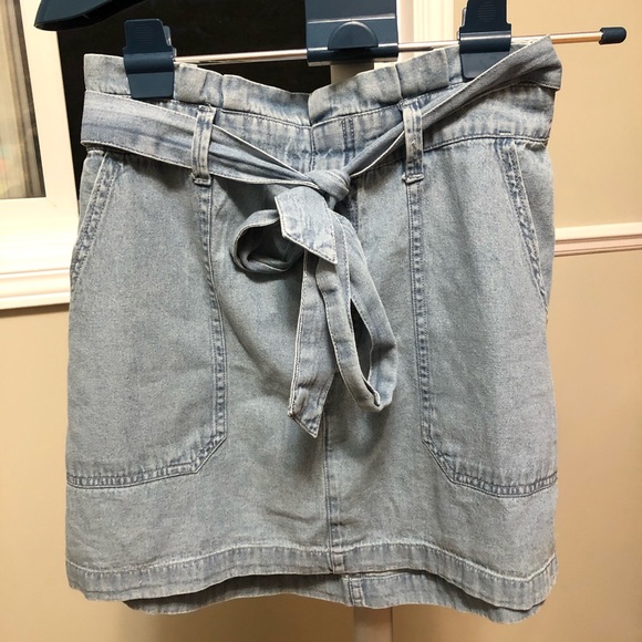 Brand new AE paper bag skirt - Picture 3 of 7